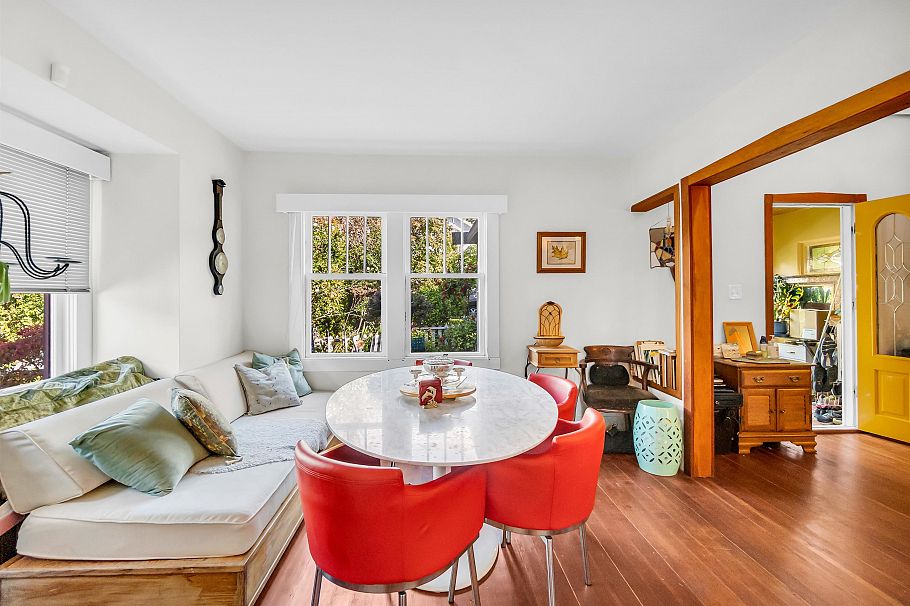 319 E 27th Street North Vancouver, BC - 23