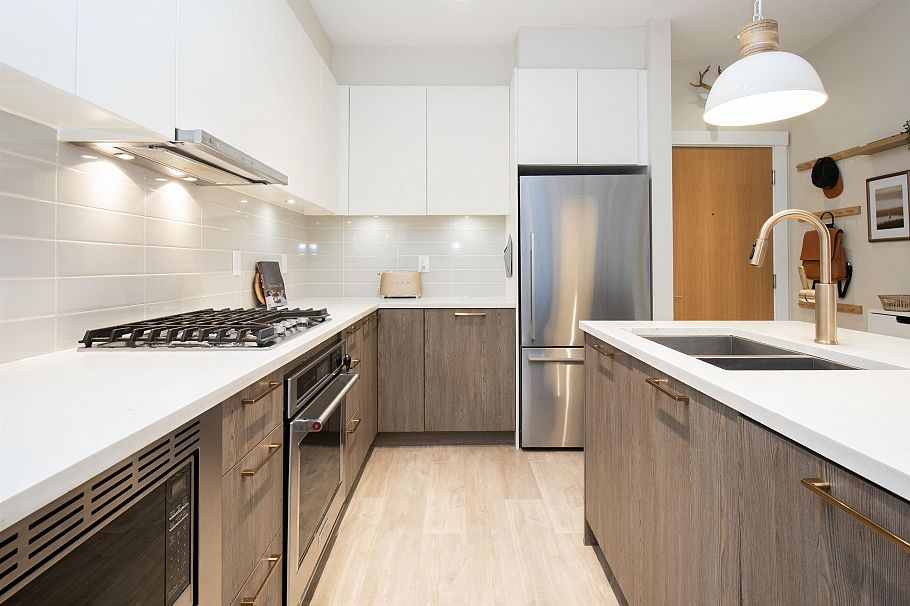 111 615 E 3rd Street North Vancouver, BC - 15