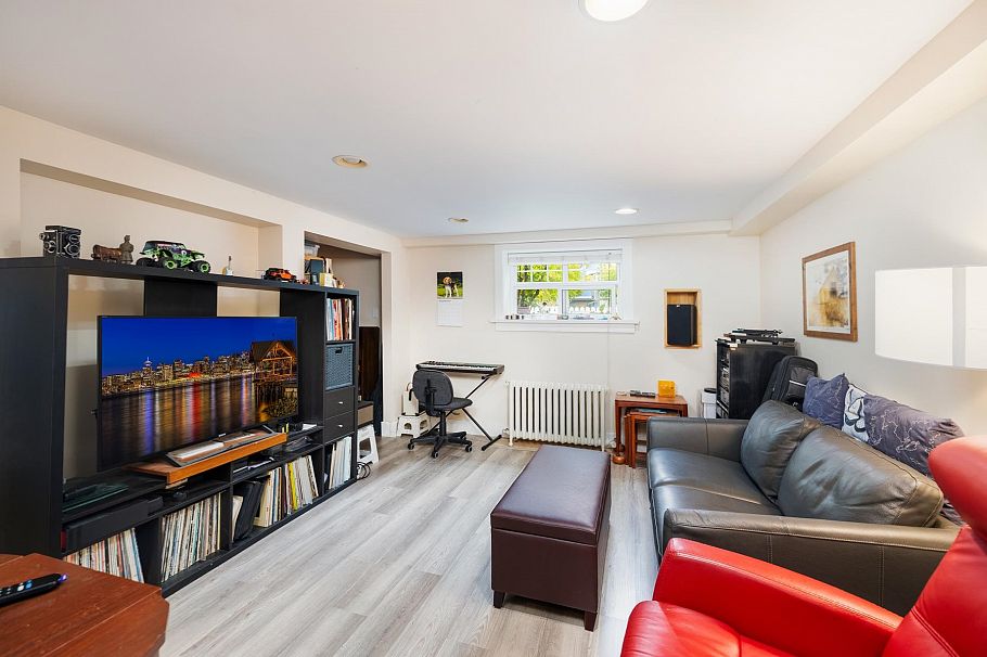 404 W 18th Avenue Vancouver, BC - 37