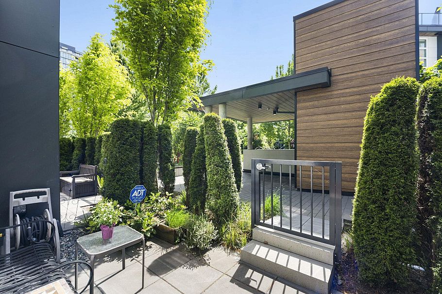 153 2060 Curling Road North Vancouver, BC - 34