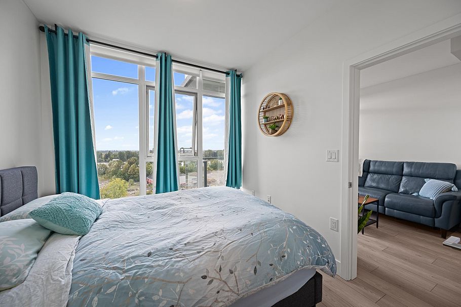 1306 3581 E Kent Avenue North Vancouver, BC - 13