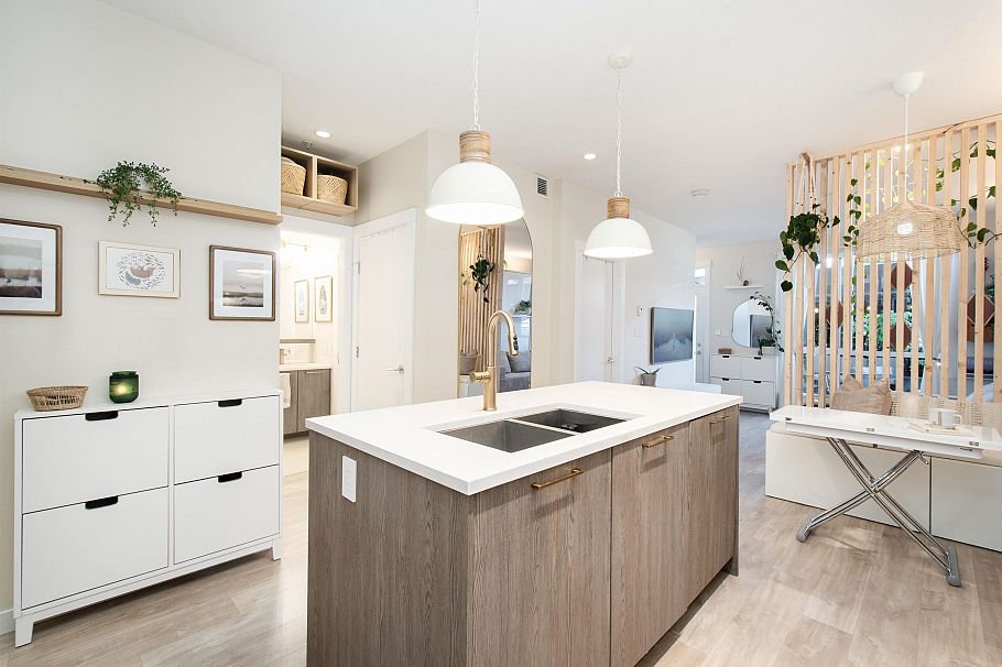 111 615 E 3rd Street North Vancouver, BC - 18