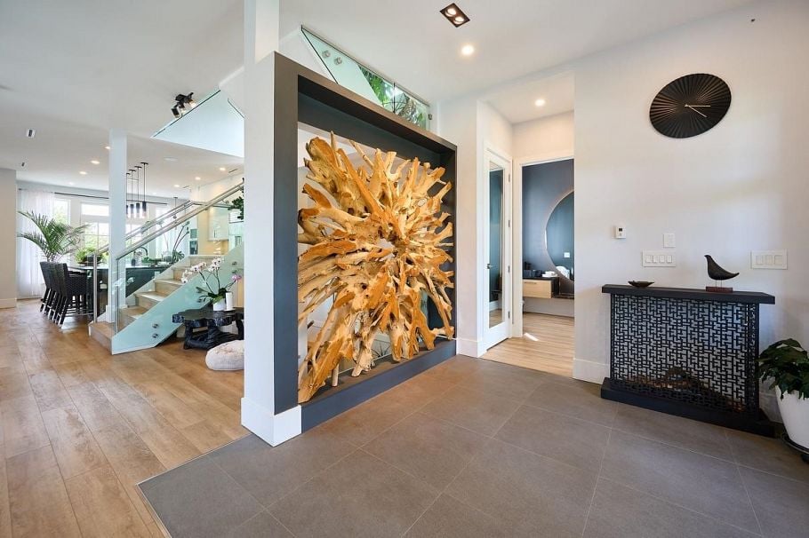449 E 15th Street North Vancouver, BC - 4