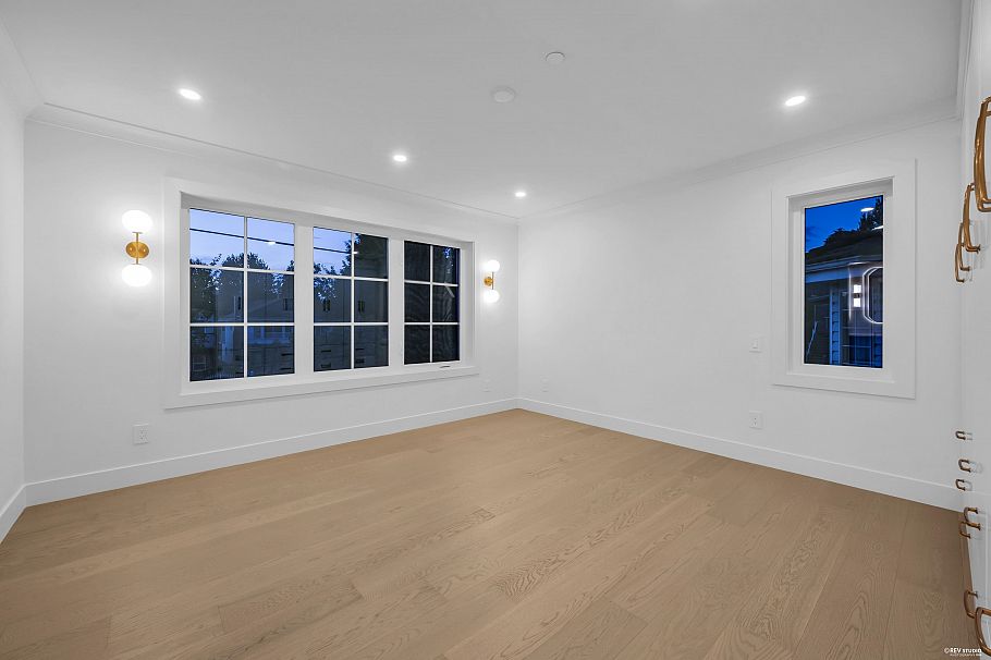 1 5150 Spencer Street Vancouver, BC - 17
