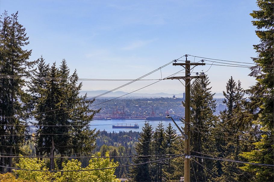 454 Monteray Avenue North Vancouver, BC - 26