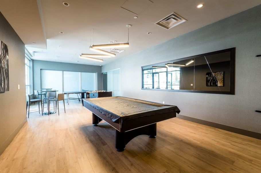 908 125 E 14th Street North Vancouver, BC - 15