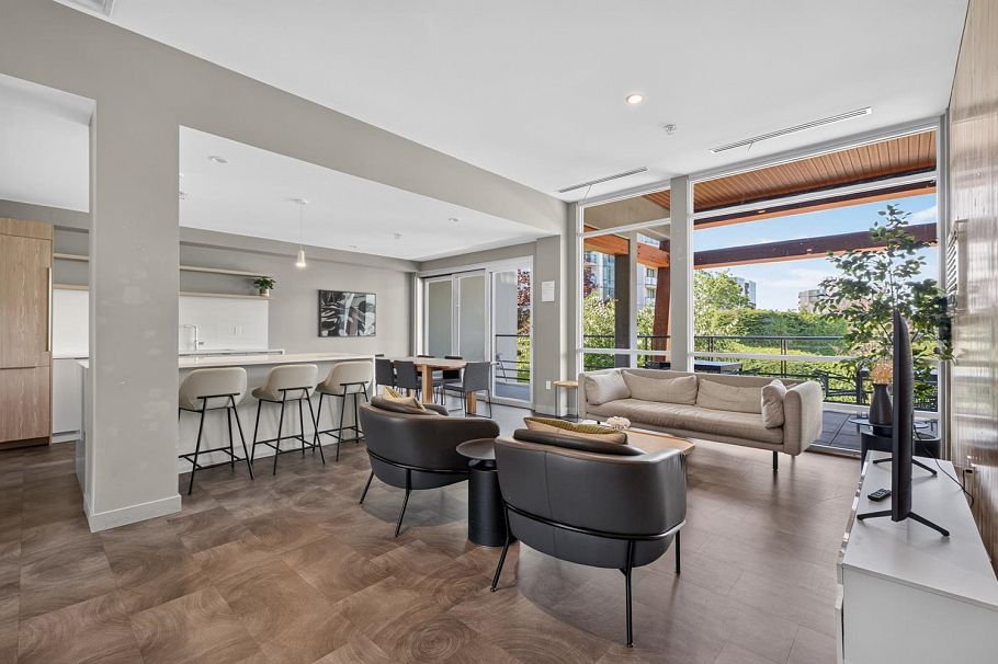210 108 E 8th Street North Vancouver, BC - 30