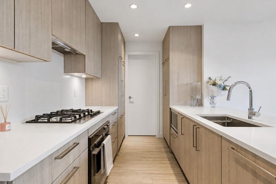 203 747 E 3rd Street North Vancouver, BC - 9