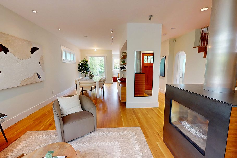 456 Aubrey Place Vancouver, BC - 4