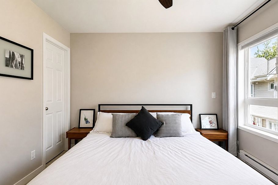 13 915 Tobruck Avenue North Vancouver, BC - 16