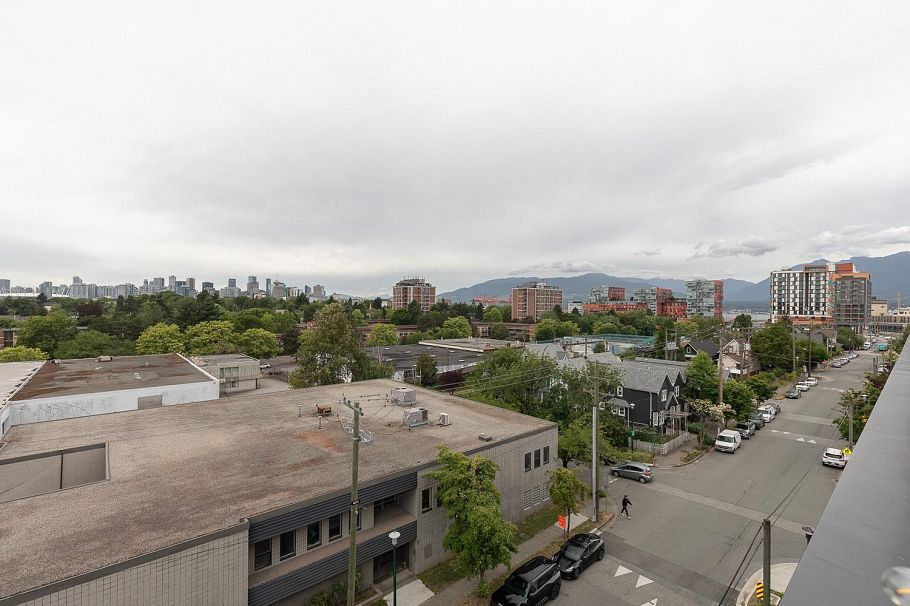 321 1120 E Georgia Street Vancouver, BC - 29