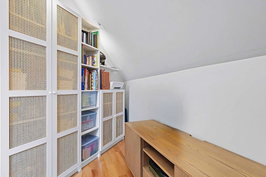 308 1330 Graveley Street Vancouver, BC - 26