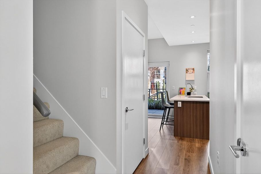 3 8693 Oolichan Way Vancouver, BC - 6