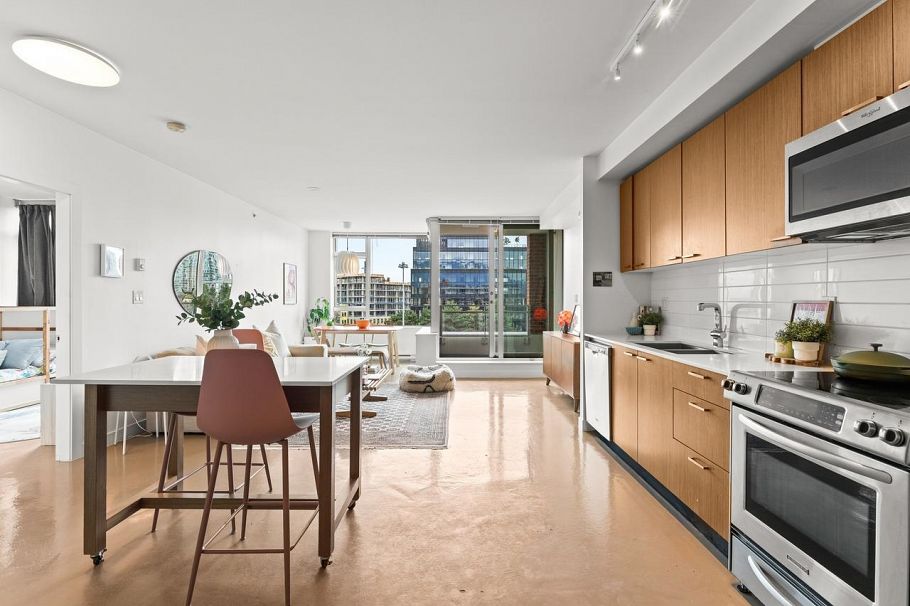 715 221 Union Street Vancouver, BC - 9