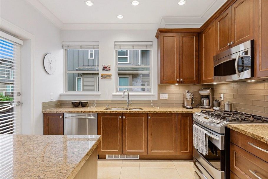 24 897 Premier Street North Vancouver, BC - 20