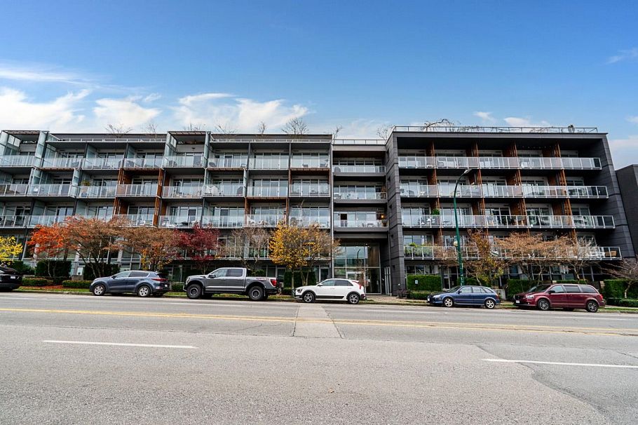 417 256 E 2nd Avenue Vancouver, BC - 1