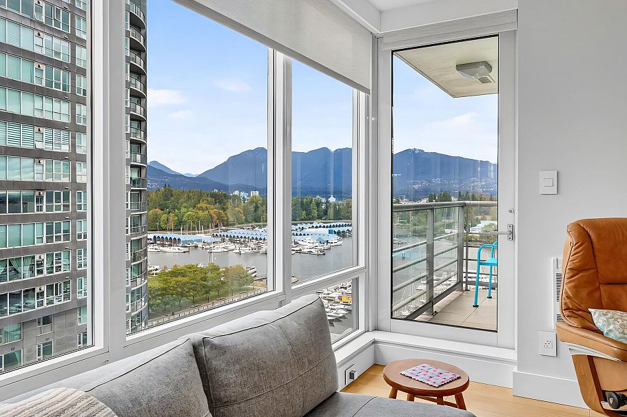 1505 590 Nicola Street Vancouver, BC - 4