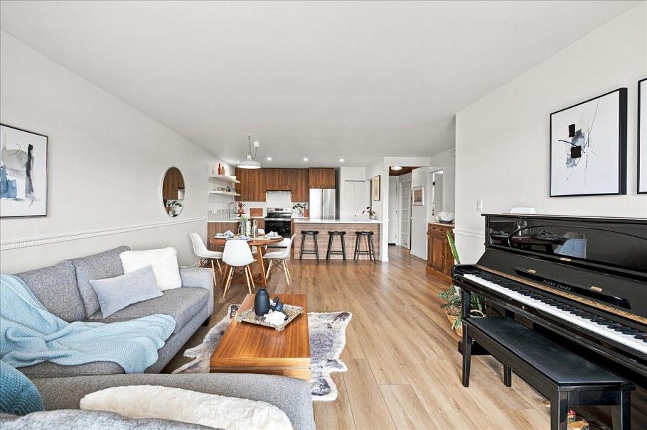 207 236 W 2nd Street North Vancouver, BC - 14
