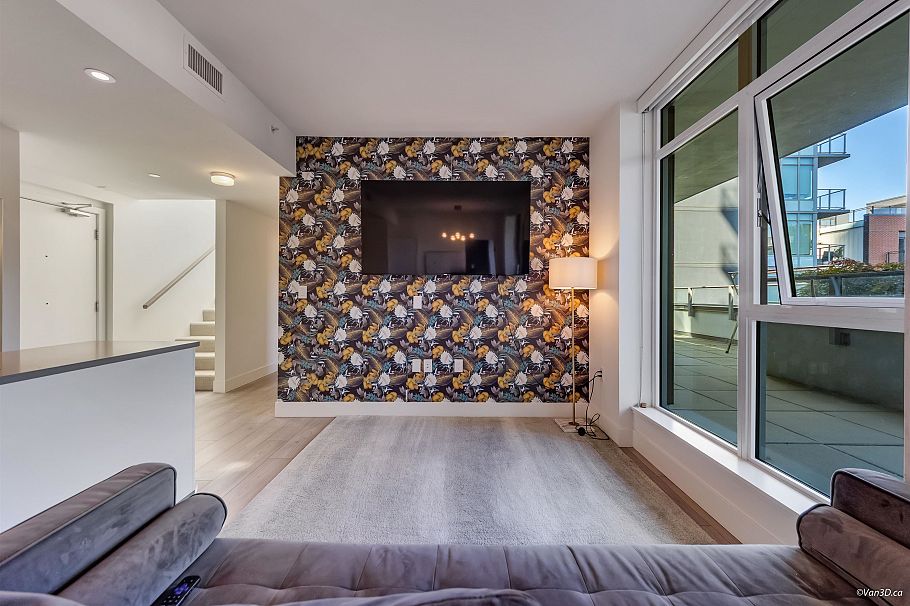 409 3581 E Kent Avenue North Vancouver, BC - 4