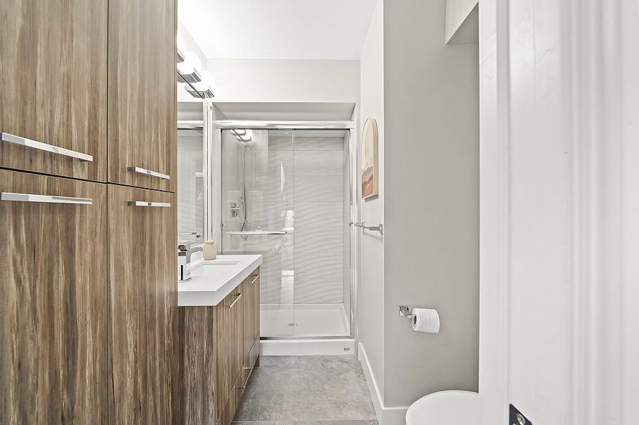 2 233 W 5th Street North Vancouver, BC - 15
