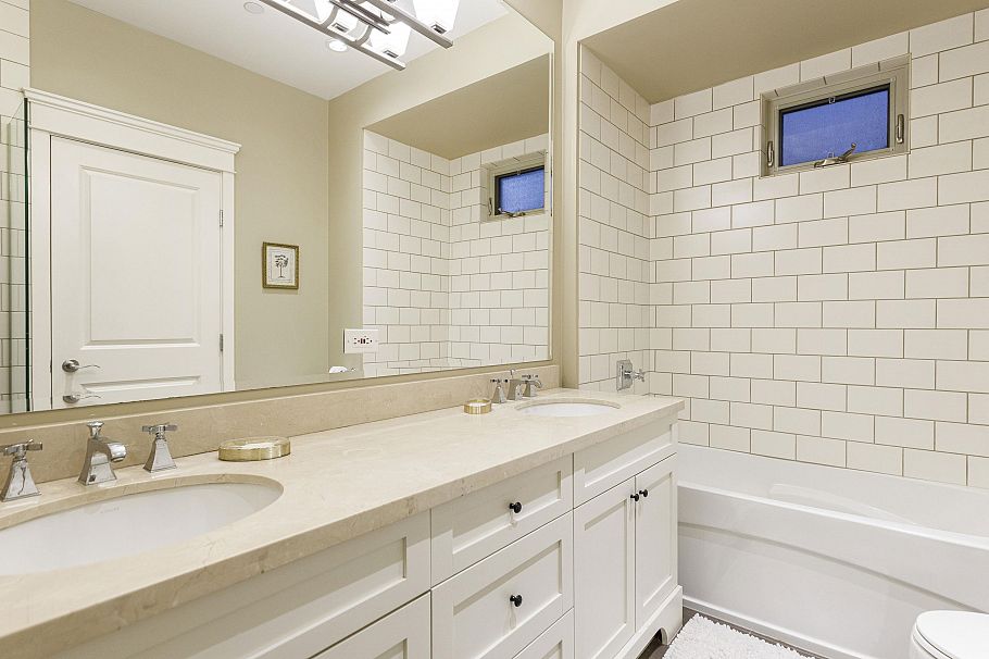 2115 Macdonald Street Vancouver, BC - 29