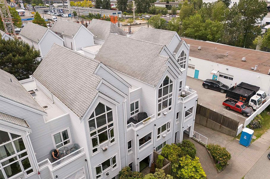 104 1330 Graveley Street Vancouver, BC - 27