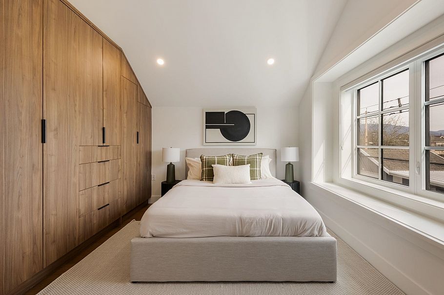 1 552 Kaslo Street Vancouver, BC - 21