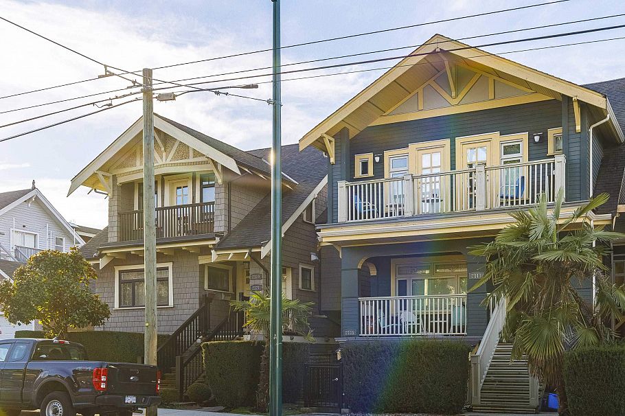 2115 Macdonald Street Vancouver, BC - 1