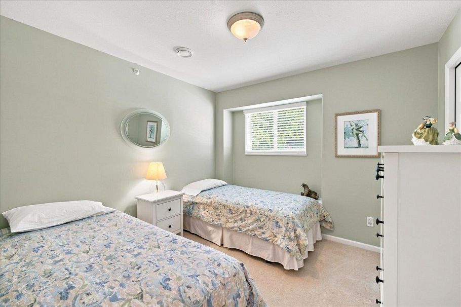 3493 Oxford Street Vancouver, BC - 30