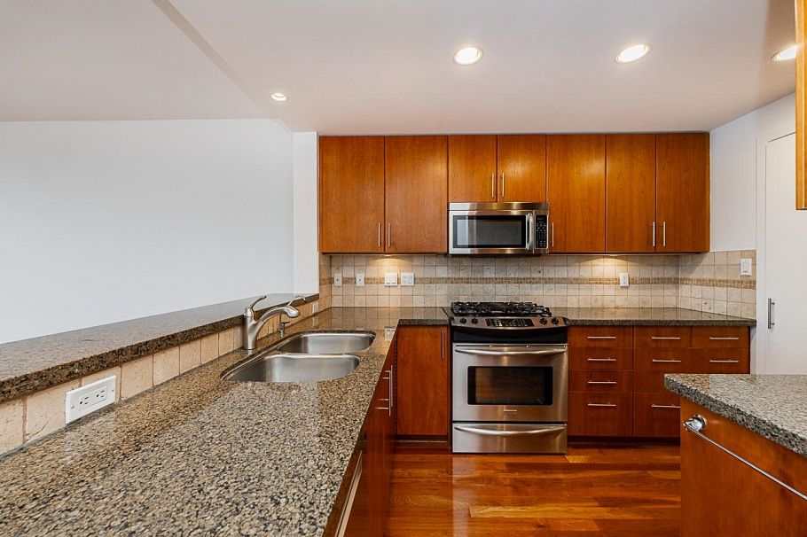 1004 1483 W 7th Avenue Vancouver, BC - 10
