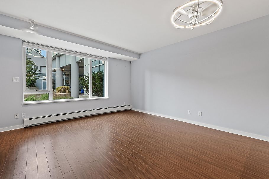 221 188 Keefer Place Vancouver, BC - 4