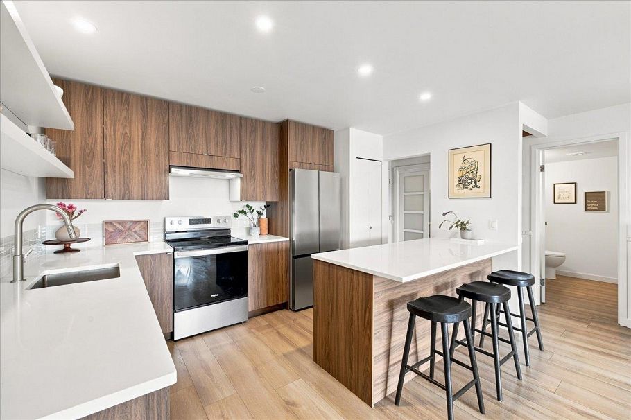 207 236 W 2nd Street North Vancouver, BC - 5