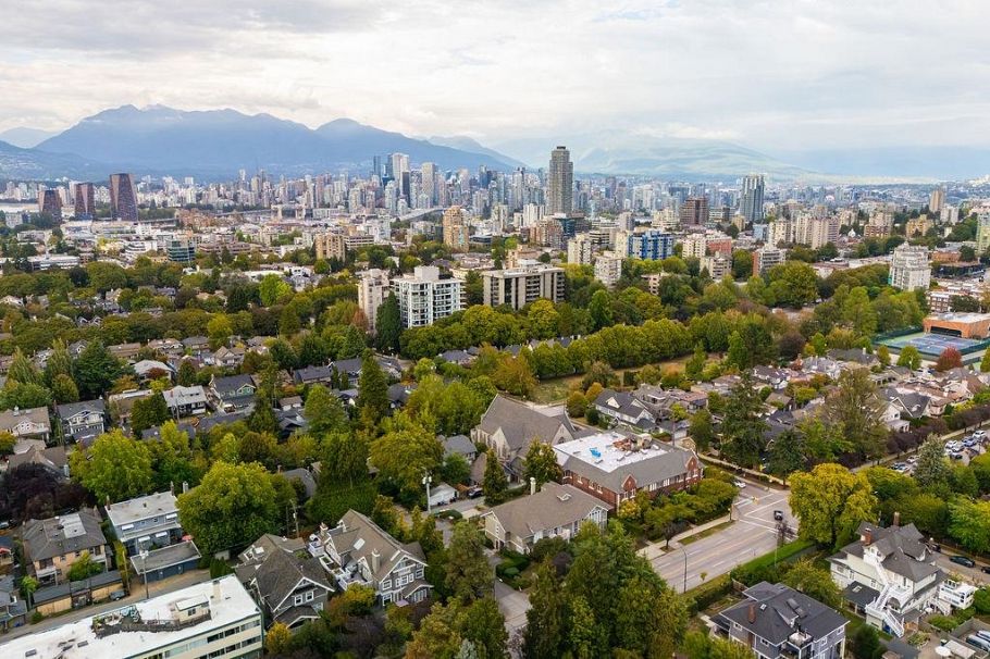 104 1811 W 16th Avenue Vancouver, BC - 32