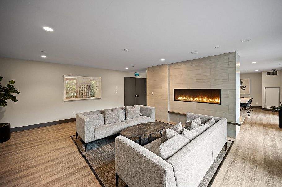 1306 3581 E Kent Avenue North Vancouver, BC - 25