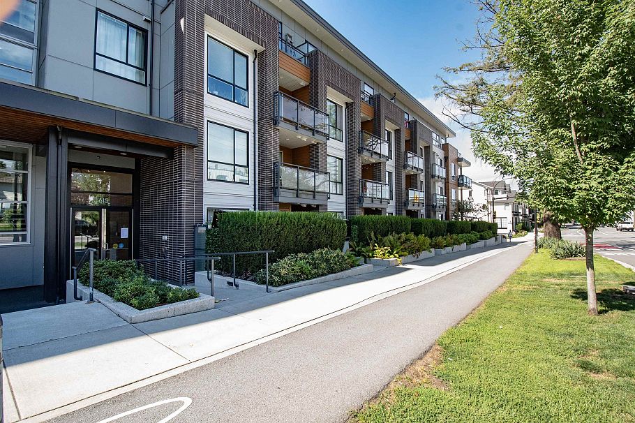 111 615 E 3rd Street North Vancouver, BC - 2
