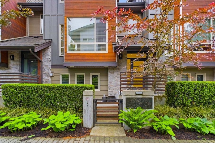 24 897 Premier Street North Vancouver, BC - 23