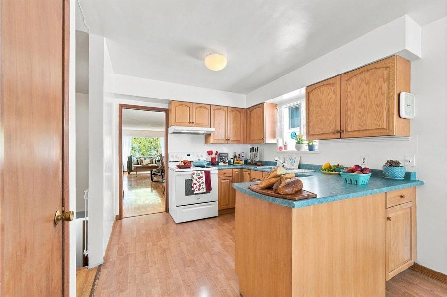 5884 Ormidale Street Vancouver, BC - 12