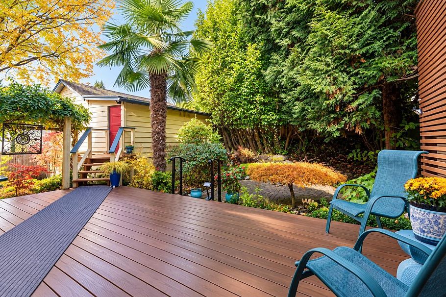 114 W Kings Road North Vancouver, BC - 36