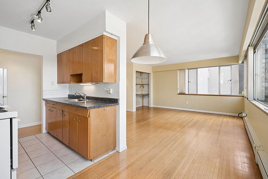 401 1315 Cardero Street Vancouver, BC - 15
