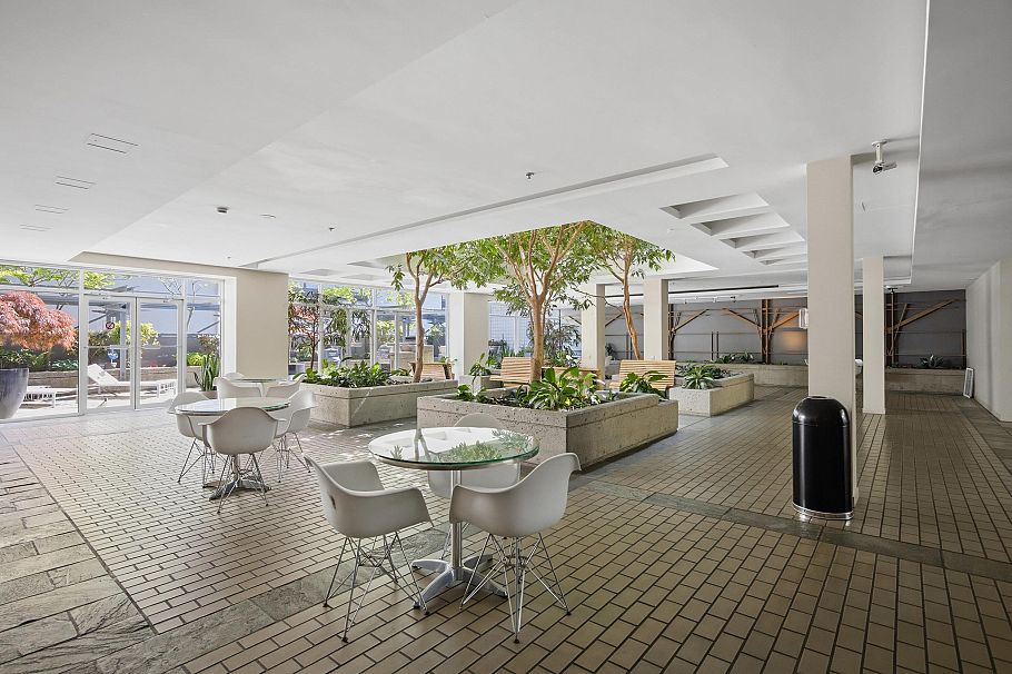 1110 989 Nelson Street Vancouver, BC - 21