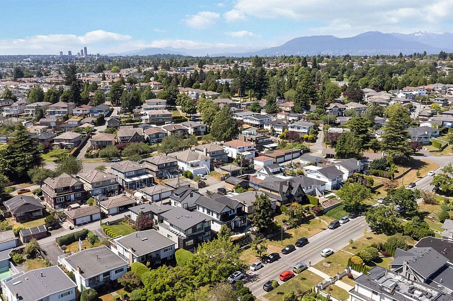 8007 Elliott Street Vancouver, BC - 21