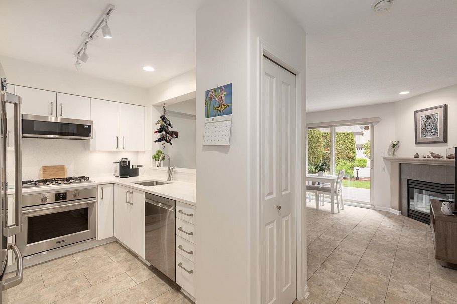 65 1550 Larkhall Crescent North Vancouver, BC - 16