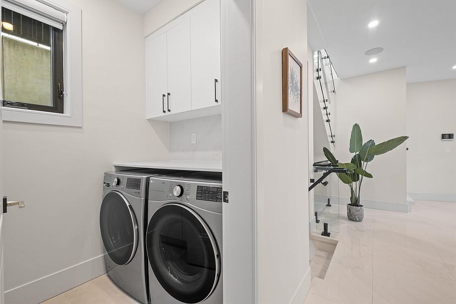 1126 Heywood Street North Vancouver, BC - 23