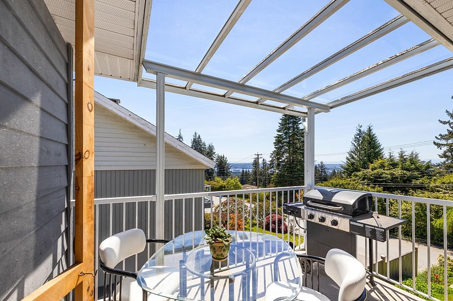 454 Monteray Avenue North Vancouver, BC - 19
