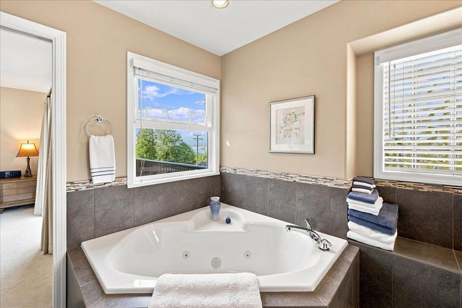 3493 Oxford Street Vancouver, BC - 26