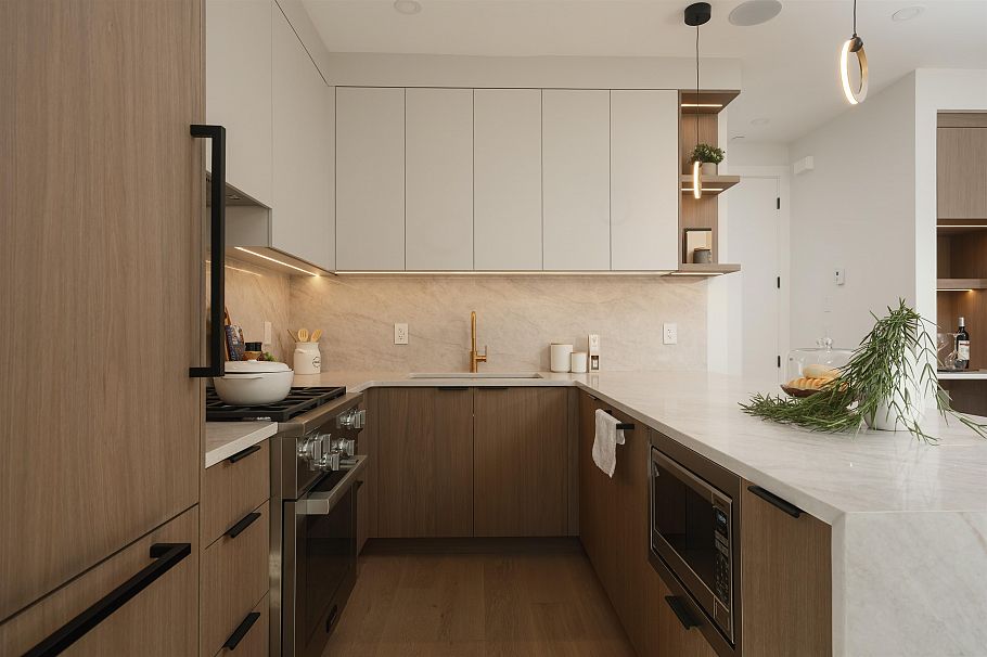 2 470 W 20 Avenue Vancouver, BC - 11