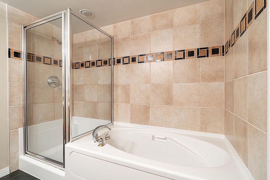 2303 1199 Marinaside Crescent Vancouver, BC - 15