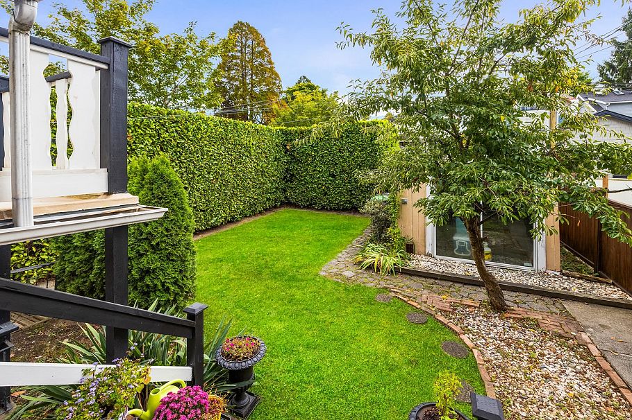 404 W 18th Avenue Vancouver, BC - 31