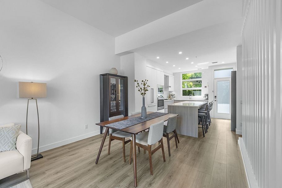 153 2060 Curling Road North Vancouver, BC - 8
