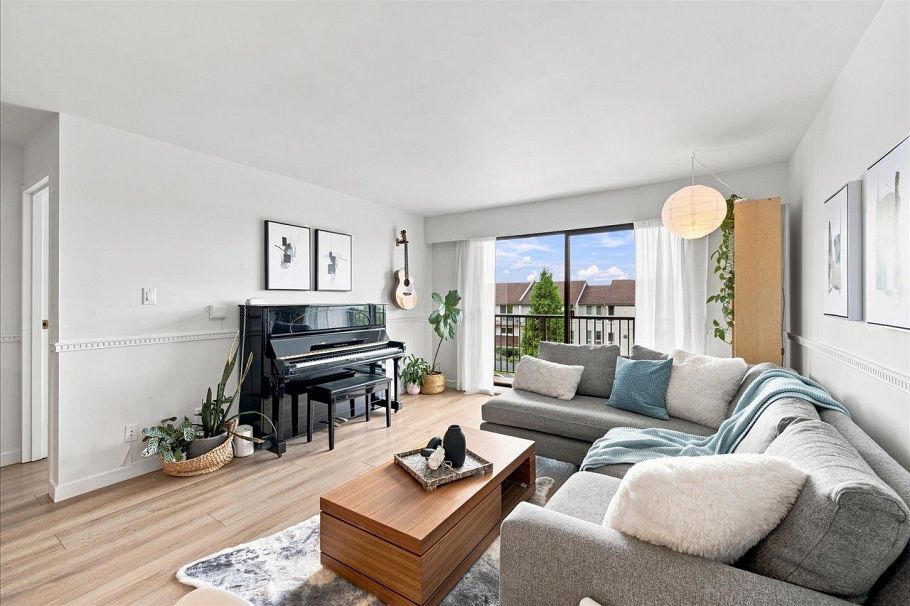 207 236 W 2nd Street North Vancouver, BC - 12